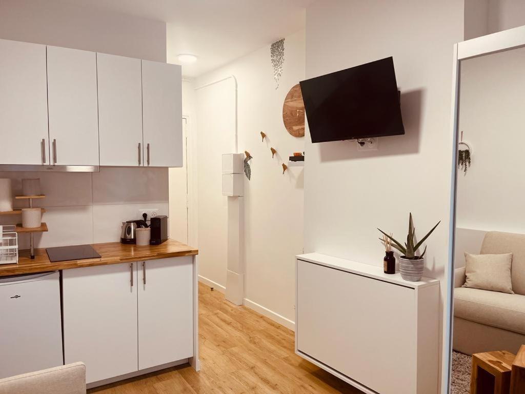 Mignon Petit Studio 16M2 Les Lilas Buitenkant foto